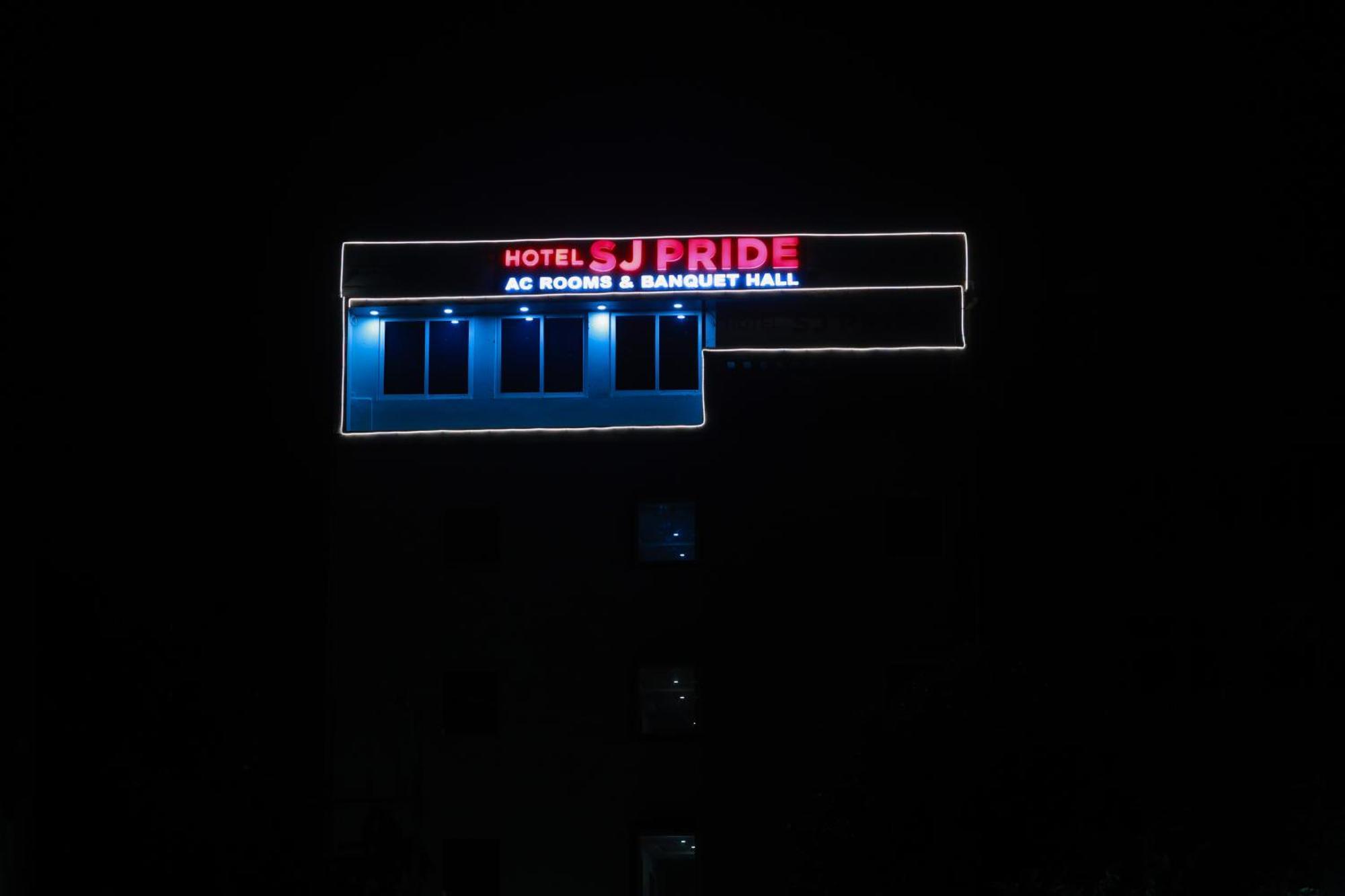 Hotel Sj Pride Bhuvanesvar Kültér fotó